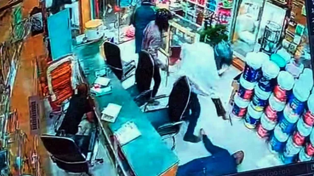 আধিপত্য নিয়ে বিরোধ, যুবদল নেতা কিবরিয়া হত্যার দুই শুটার গ্রেপ্তার আধিপত্য নিয়ে বিরোধ, যুবদল নেতা কিবরিয়া হত্যার দুই শুটার গ্রেপ্তার